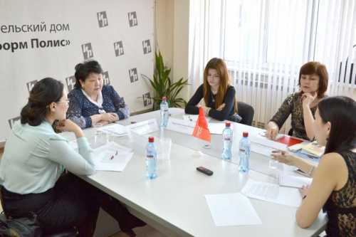 В этих случаях температура держится неделю потому, что при слишком сильном напряжении нервной системы у человека происходит активный выброс гормонов стресса