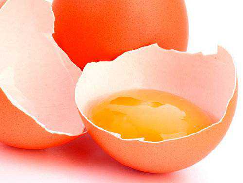 Можно ли пить сырые яйца: помогает ли это